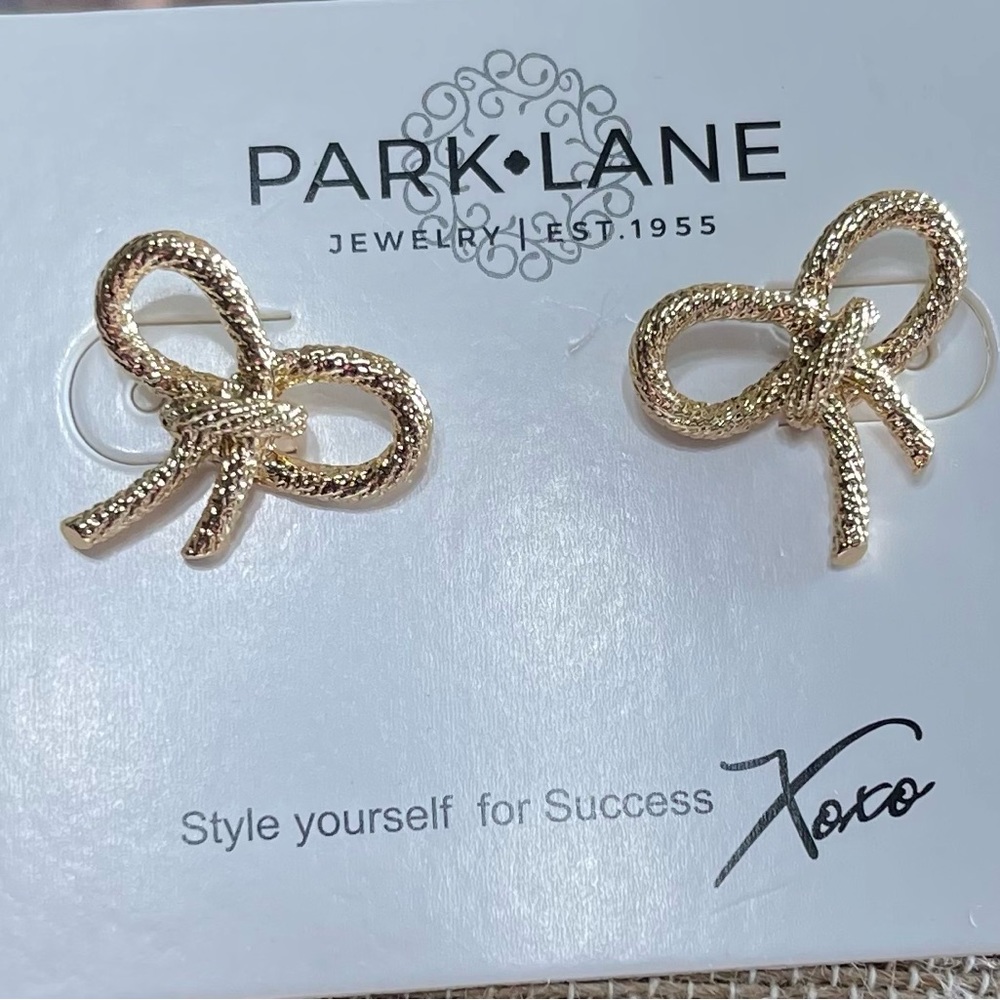 Merry Gold Bow Earrings
